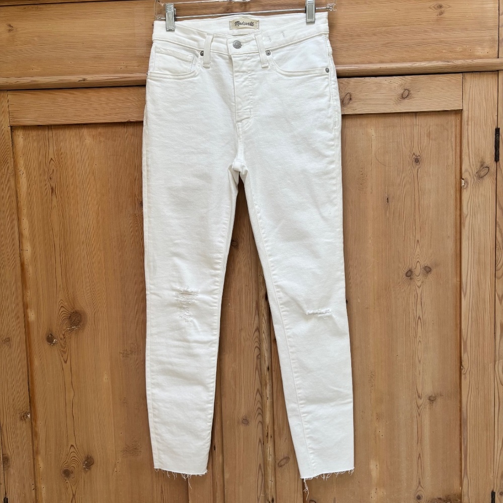 Madewell White 9” High Rise Skinny Crop Destructed Edition Jean Size 26